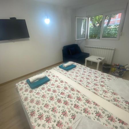 Garden Apartmani 3 Beograd Ngoại thất bức ảnh